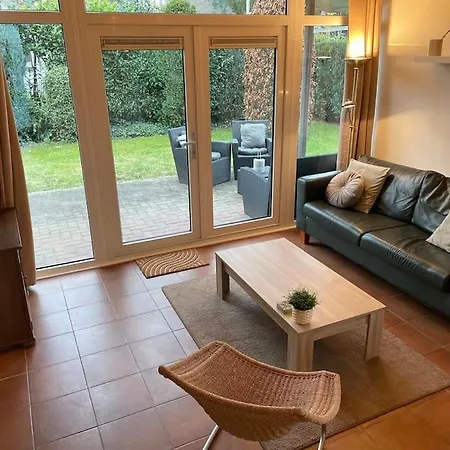 Vrijstaande Bungalow Lely In Op De Veluwe Пюттен