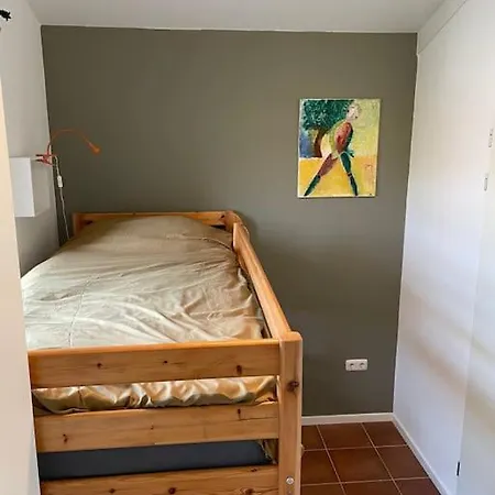 Vrijstaande Bungalow Lely In Op De Veluwe Пюттен